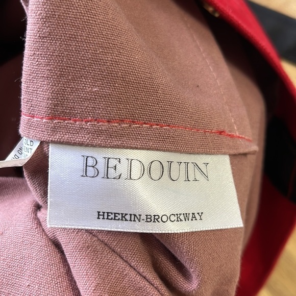 Bedouin  by Heekin Brockway red multicolored canvas purse. - Picture 6 of 7